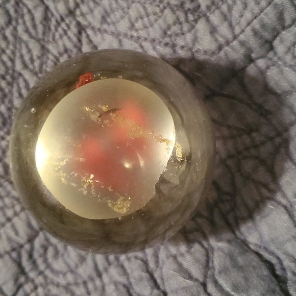 𝅺VINTAGE Floral Glass Paperweight - Picture 4 of 4